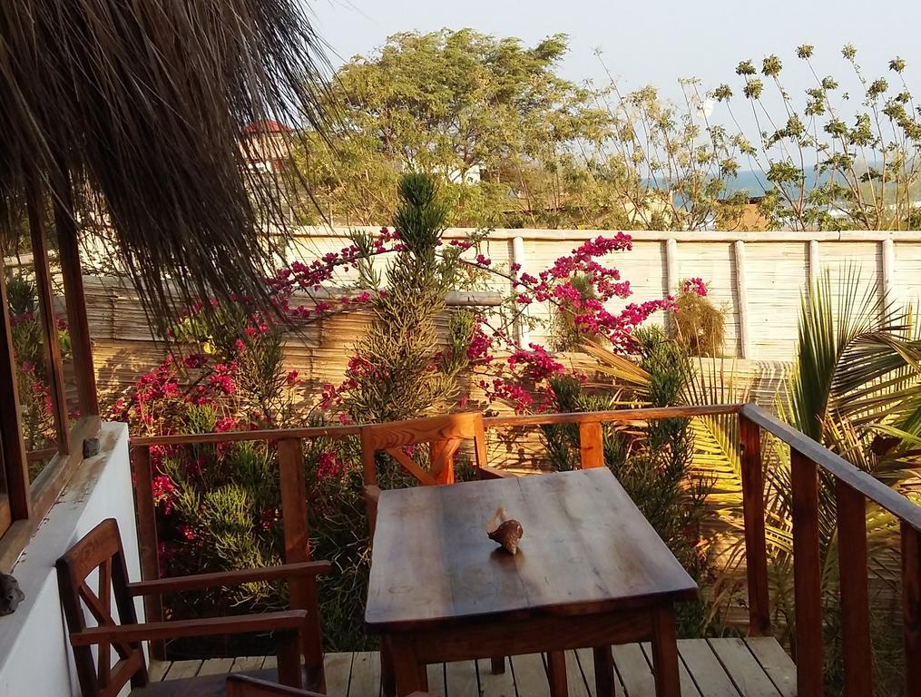 מלון Lapa Lapa Lobitos Bungalows מראה חיצוני תמונה